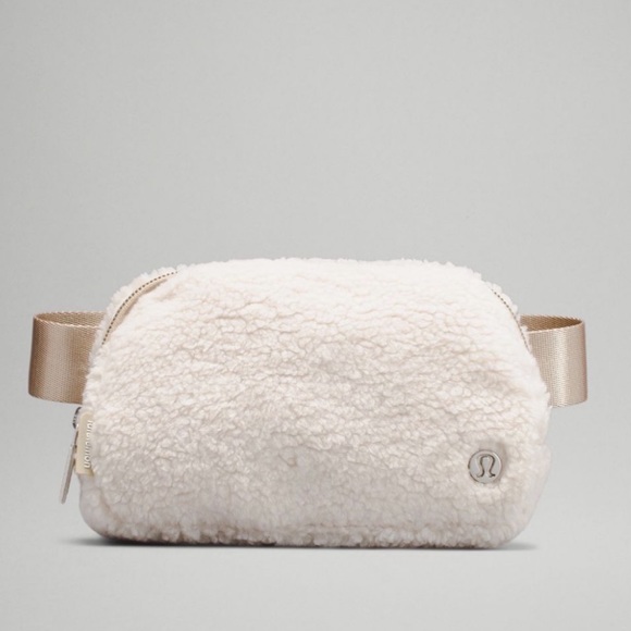 lululemon athletica Handbags - Lululemon | Natural Everywhere Fleece Belt Bag New with Tags